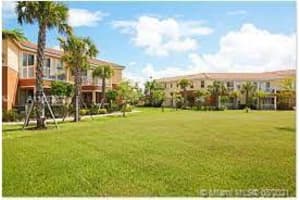 10132 NW 7th St, Miami, FL 33172, Sold 11/18/21