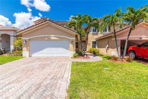 16213 SW 44th Ln, Miami, FL 33185, Sold 10/06/21