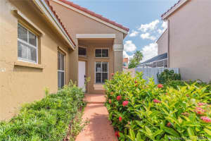 633 Stanton Ln, Weston, FL 33326, Sold 10/07/21