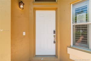 633 Stanton Ln, Weston, FL 33326, Sold 10/07/21