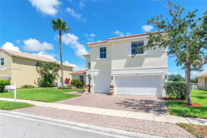 19147 SW 8th St, Pembroke Pines, FL 33029, Sold 11/12/21