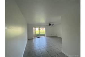 10389 N Kendall Dr APT S2, Miami, FL 33176, Sold 09/27/21