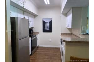 215 SW 117th Terrace, Pembroke Pines, FL 33025, Sold 11/18/21