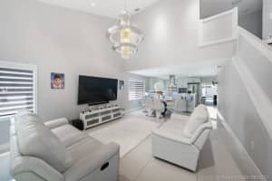 15448 SW 99th Ln, Miami, FL 33196, Sold 10/07/21