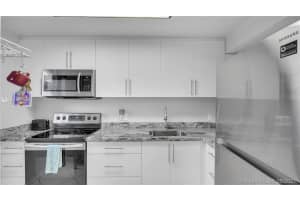 8000 SW 152nd Ave, Miami, FL 33193, Sold 09/29/21
