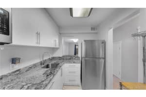 8000 SW 152nd Ave, Miami, FL 33193, Sold 09/29/21