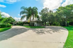 4035 NW 99th Ave, Coral Springs, FL 33065, Sold 11/03/21