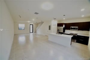 10413 NW 82nd St, Doral, FL 33178, Sold 02/03/22