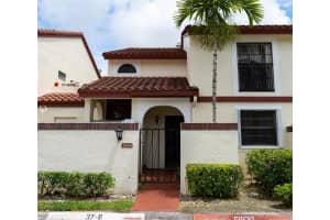 337 Ives Dairy Rd, Miami, FL 33179, Sold 02/18/22
