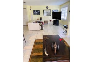 6825 NW 169th St #54h, Hialeah, FL 33015, Sold 10/12/21