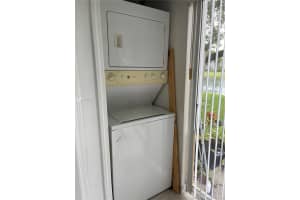 1271 SE 28th Ct, Homestead, FL 33035, Sold 11/12/21