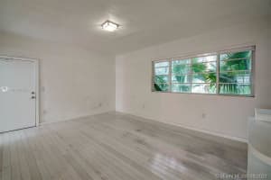 3915 Meridian Ave, Miami Beach, FL 33140, Sold 11/24/21