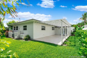 655 Fairway Dr, Miami Beach, FL 33141, Sold 09/21/21