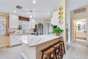 111 Euphrates Cir, Palm Beach Gardens, FL 33410, Sold 12/03/21