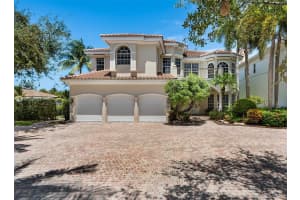 867 Captiva Dr, Hollywood, FL 33019, Sold 09/15/21