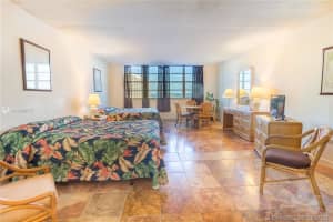 801 Brickell Bay Dr, Miami, FL 33131, Sold 09/30/21