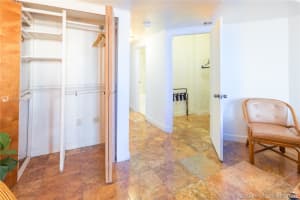 801 Brickell Bay Dr, Miami, FL 33131, Sold 09/30/21