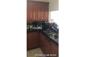 8145 NW 7th St, Miami, FL 33126, Sold 11/05/21