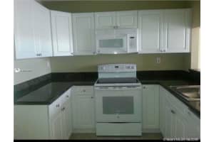 8075 NW 7th St, Miami, FL 33126, Sold 11/23/21