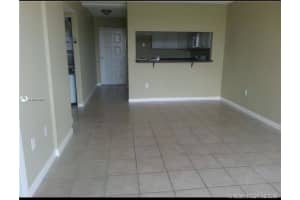 8075 NW 7th St, Miami, FL 33126, Sold 11/23/21