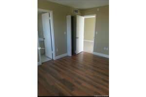 8075 NW 7th St, Miami, FL 33126, Sold 11/23/21
