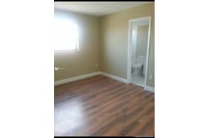 8075 NW 7th St, Miami, FL 33126, Sold 11/23/21
