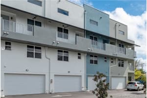 404 NE 35th Ct Unit 5, Oakland Park, FL 33334, Sold 09/17/21