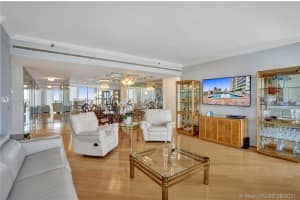 19500 Turnberry Way #7c, Miami, FL 33180, Sold 02/02/22