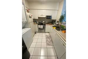 5091 NW 7th St, Miami, FL 33126, Sold 12/30/21