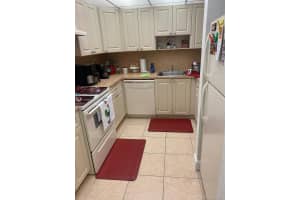 6960 NW 186th St, Hialeah, FL 33015, Sold 11/22/21