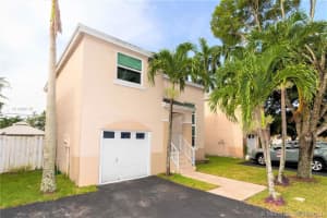 7216 SW 44th Ct, Davie, FL 33314, Sold 09/30/21