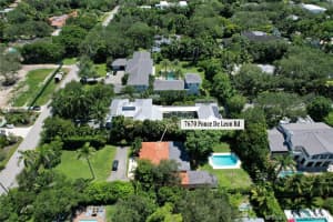 7670 Ponce De Leon Rd, Miami, FL 33143, Sold 11/23/21