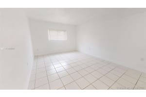 14902 SW 82nd Ln, Miami, FL 33193, Sold 11/18/21