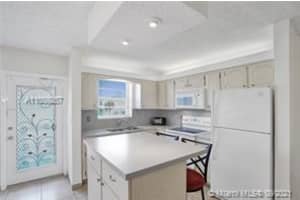 1354 N 12th Ct #7b, Hollywood, FL 33019, Sold 03/10/22