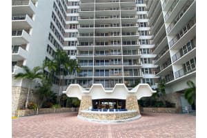 2030 S Ocean Dr, Hallandale Beach, FL 33009, Sold 01/24/22