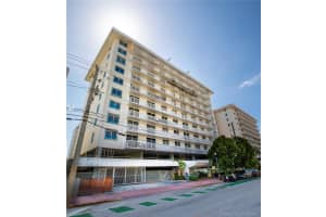 401 Ocean Dr, Miami Beach, FL 33139, Sold 03/16/22