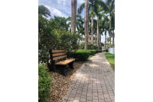 5620 NW 114th Path, Doral, FL 33178, Sold 10/14/21