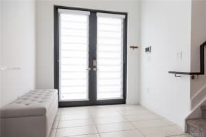 7628 NW 103rd Pl, Doral, FL 33178, Sold 10/19/21