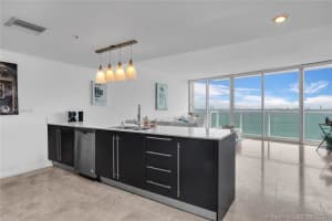 665 NE 25th St, Miami, FL 33137, Sold 12/01/21