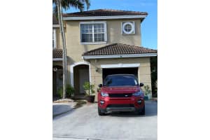 12154 SW 4th St, Pembroke Pines, FL 33025, Sold 04/07/22
