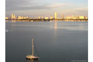 7501 E Treasure Dr #5h, North Bay Village, FL 33141, Sold 01/21/22