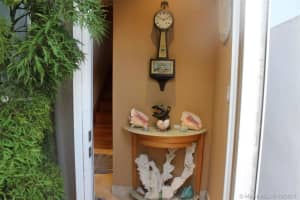 707 2nd St, Miami Beach, FL 33139, Sold 01/19/22