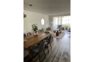 1331 Lincoln Rd, Miami Beach, FL 33139, Sold 10/15/21