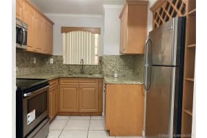 8820 Fontainebleau Blvd, Miami, FL 33172, Sold 10/22/21