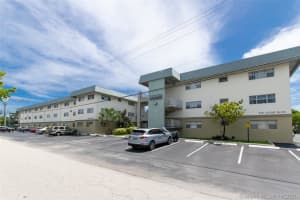 270 Layne Blvd, Hallandale Beach, FL 33009, Sold 11/02/21