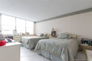 137 Golden Isles Dr, Hallandale Beach, FL 33009, Sold 03/01/22