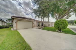 5960 NW 72nd Ct, Parkland, FL 33067, Sold 10/05/21