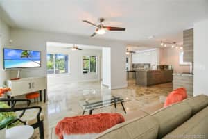 709 NW 7th St, Dania Beach, FL 33004, Sold 09/27/21