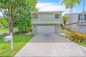 21801 SW 98th Pl, Cutler Bay, FL 33190, Sold 11/12/21