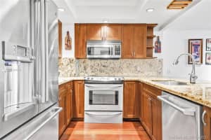 2901 S Bayshore Dr #4h, Miami, FL 33133, Sold 09/23/21